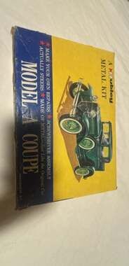 Vintage Hubley Model A Coupe Metal Model Kit